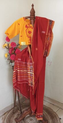 Saree With Jamdani Blouse Combo set
